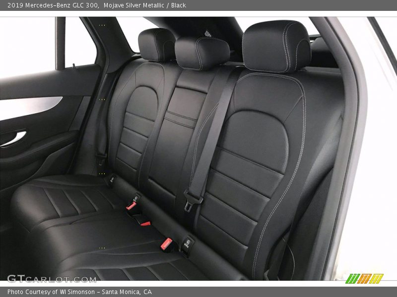 Mojave Silver Metallic / Black 2019 Mercedes-Benz GLC 300
