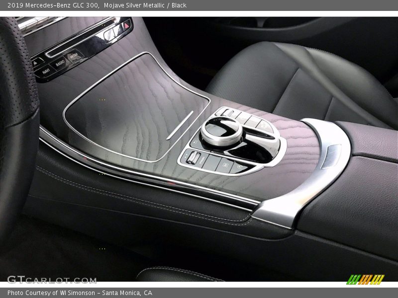 Mojave Silver Metallic / Black 2019 Mercedes-Benz GLC 300