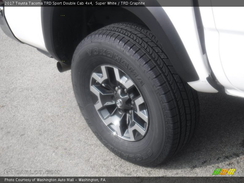 Super White / TRD Graphite 2017 Toyota Tacoma TRD Sport Double Cab 4x4