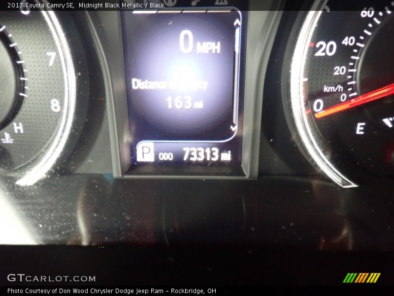Midnight Black Metallic / Black 2017 Toyota Camry SE