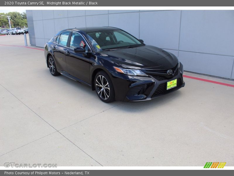 Midnight Black Metallic / Black 2020 Toyota Camry SE