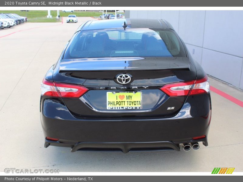 Midnight Black Metallic / Black 2020 Toyota Camry SE