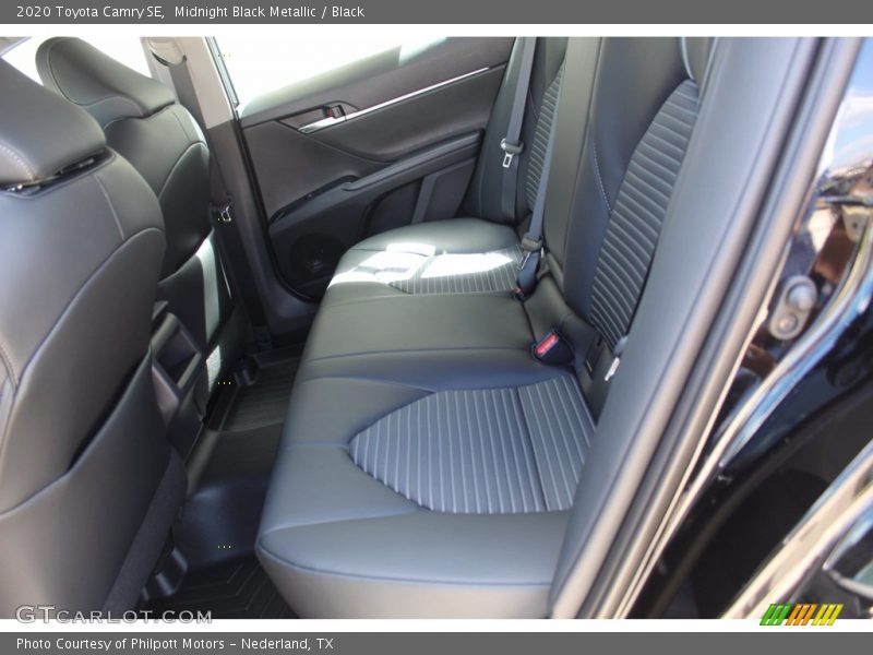 Midnight Black Metallic / Black 2020 Toyota Camry SE