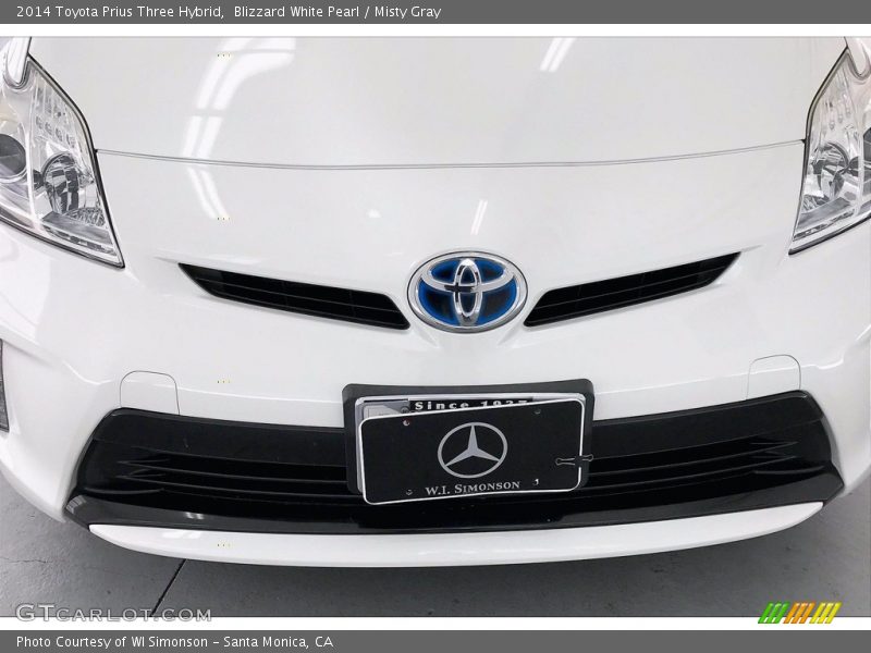 Blizzard White Pearl / Misty Gray 2014 Toyota Prius Three Hybrid
