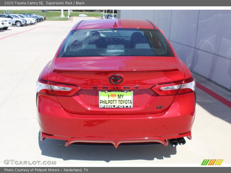 Supersonic Red / Black 2020 Toyota Camry SE