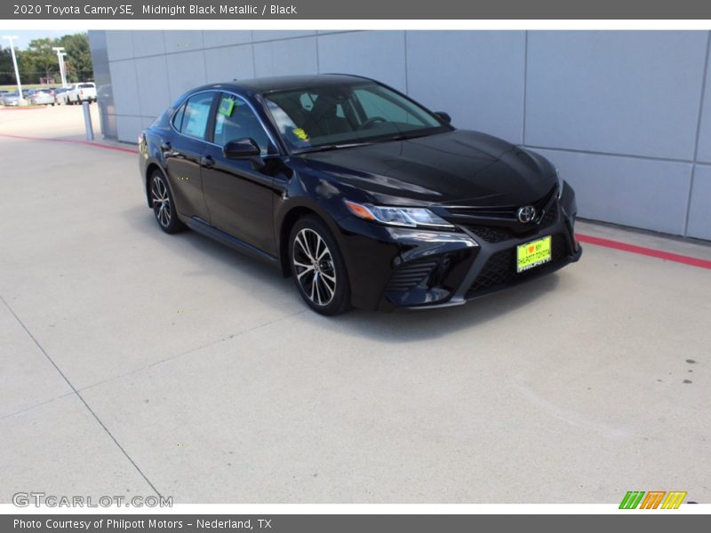 Midnight Black Metallic / Black 2020 Toyota Camry SE