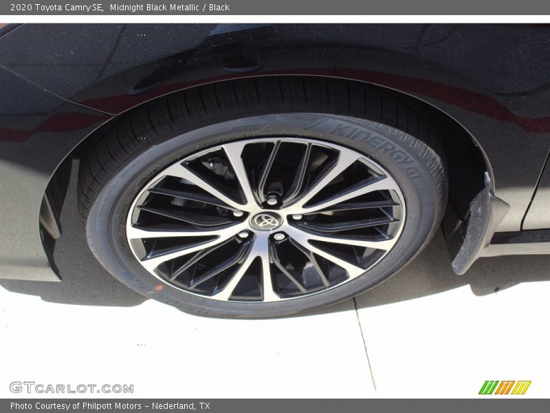 Midnight Black Metallic / Black 2020 Toyota Camry SE
