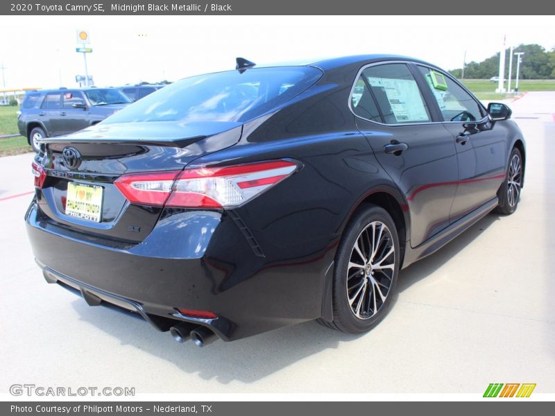 Midnight Black Metallic / Black 2020 Toyota Camry SE