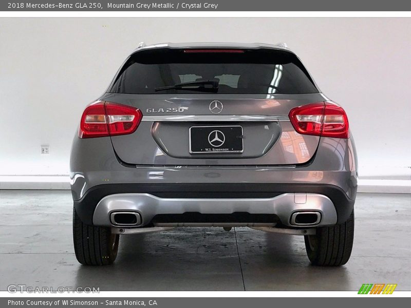 Mountain Grey Metallic / Crystal Grey 2018 Mercedes-Benz GLA 250