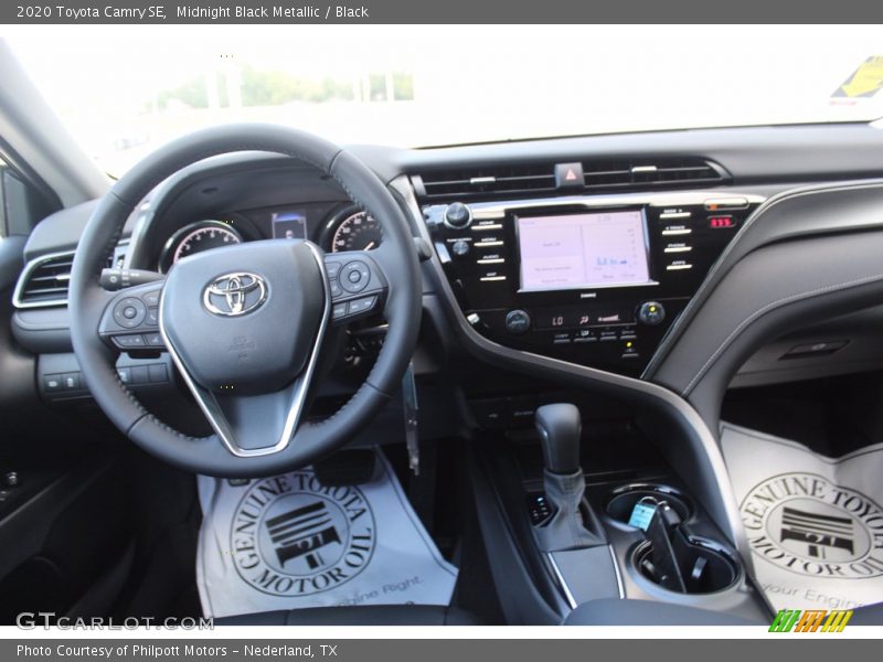 Midnight Black Metallic / Black 2020 Toyota Camry SE