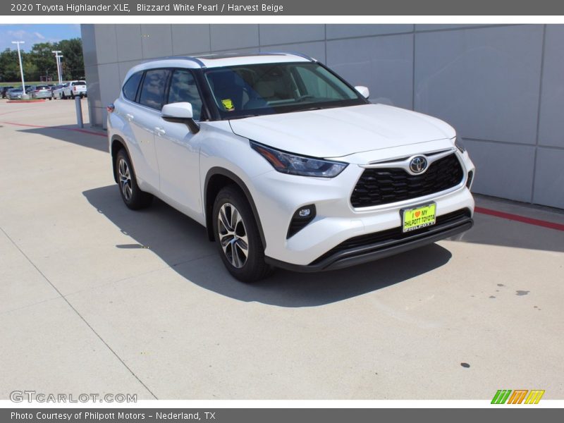 Blizzard White Pearl / Harvest Beige 2020 Toyota Highlander XLE