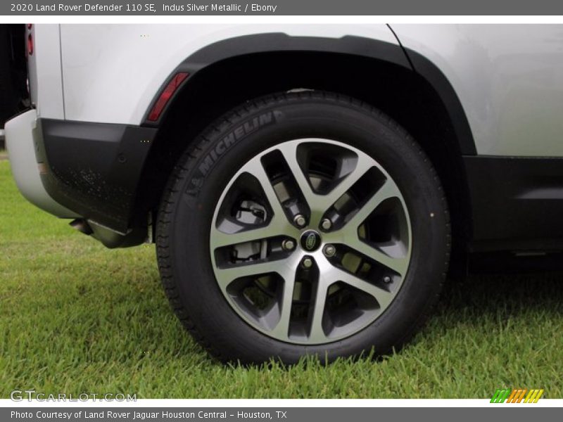  2020 Defender 110 SE Wheel