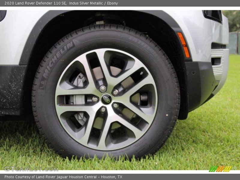  2020 Defender 110 SE Wheel