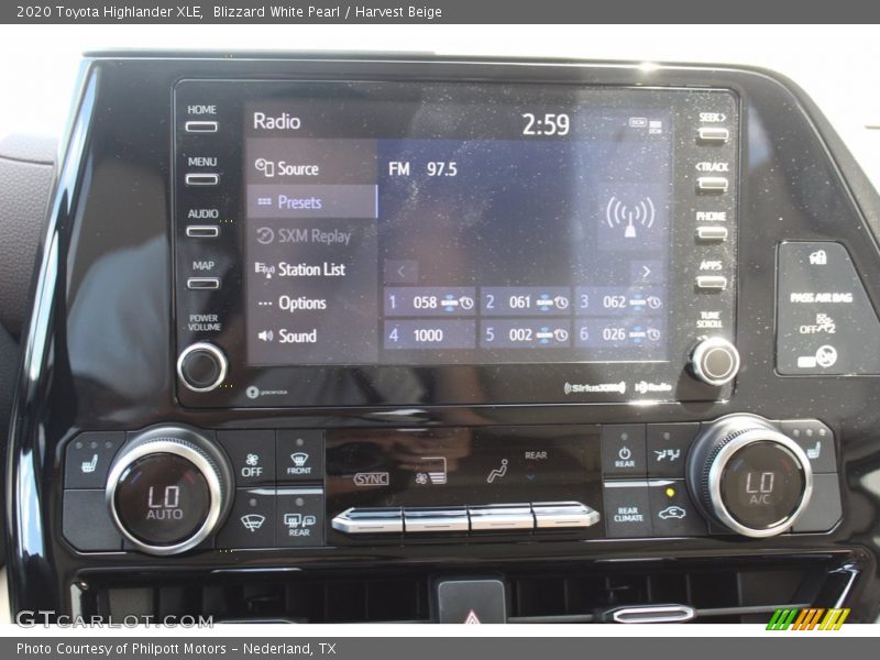 Blizzard White Pearl / Harvest Beige 2020 Toyota Highlander XLE