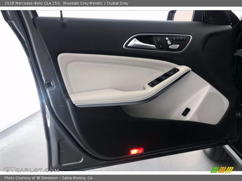 Mountain Grey Metallic / Crystal Grey 2018 Mercedes-Benz GLA 250
