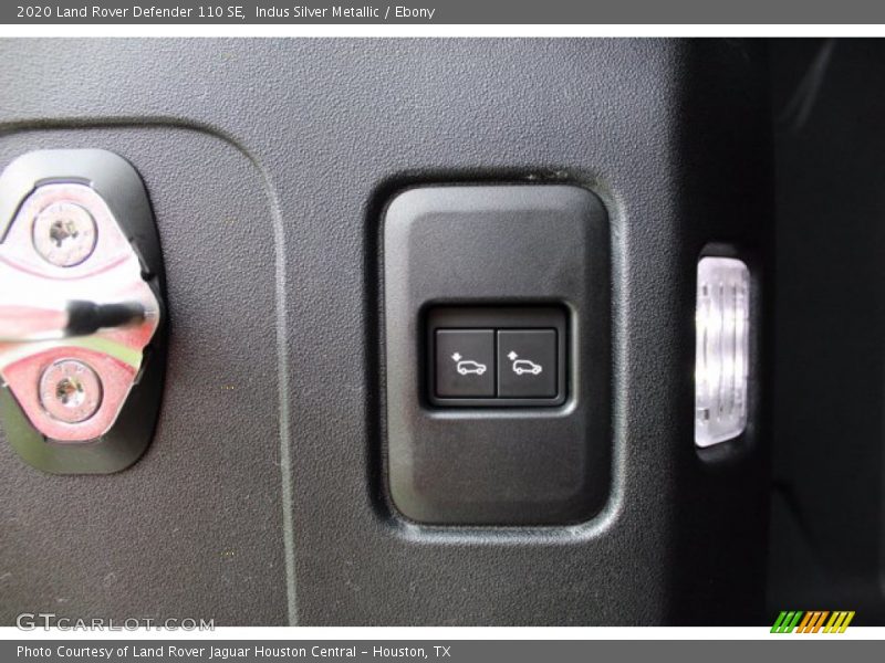 Indus Silver Metallic / Ebony 2020 Land Rover Defender 110 SE