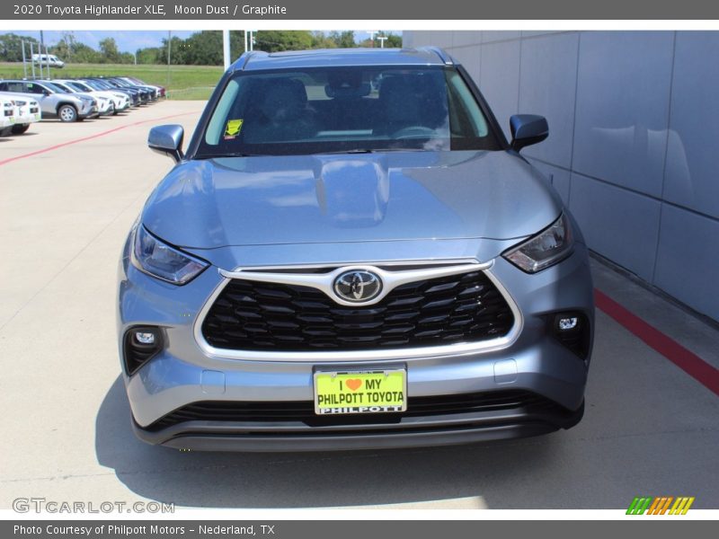 Moon Dust / Graphite 2020 Toyota Highlander XLE