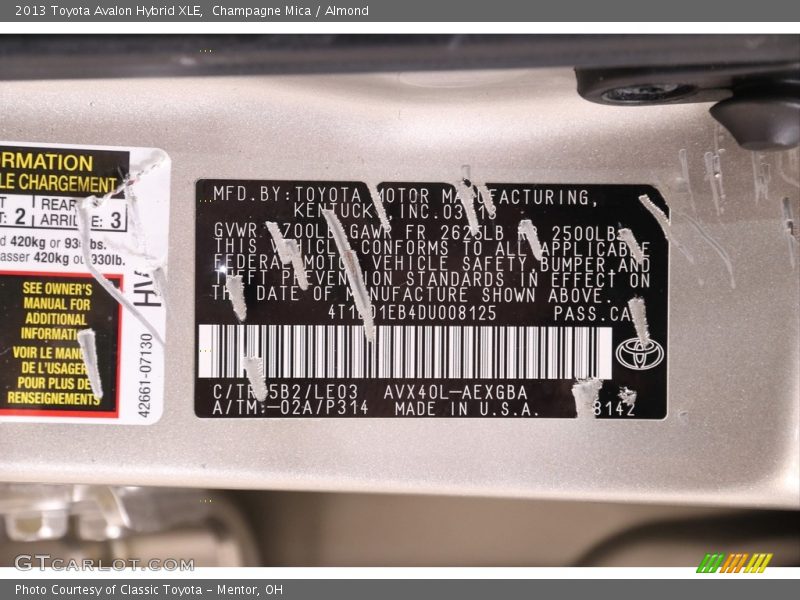 Champagne Mica / Almond 2013 Toyota Avalon Hybrid XLE