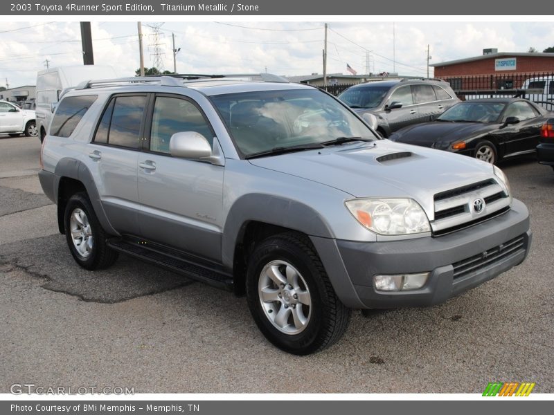 Front 3/4 View of 2003 4Runner Sport Edition