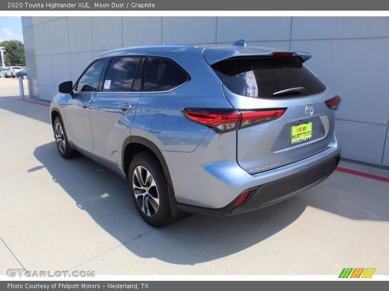 Moon Dust / Graphite 2020 Toyota Highlander XLE