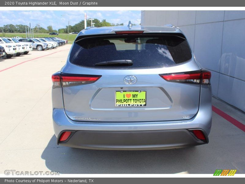 Moon Dust / Graphite 2020 Toyota Highlander XLE