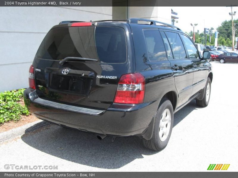 Black / Ivory 2004 Toyota Highlander 4WD