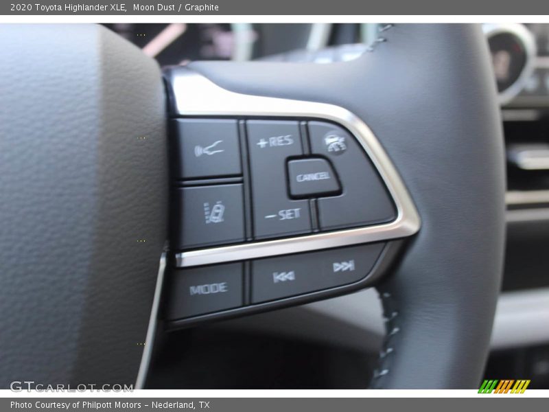 Moon Dust / Graphite 2020 Toyota Highlander XLE