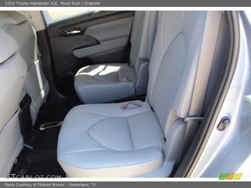 Moon Dust / Graphite 2020 Toyota Highlander XLE