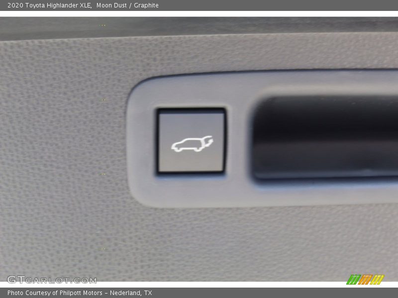 Moon Dust / Graphite 2020 Toyota Highlander XLE