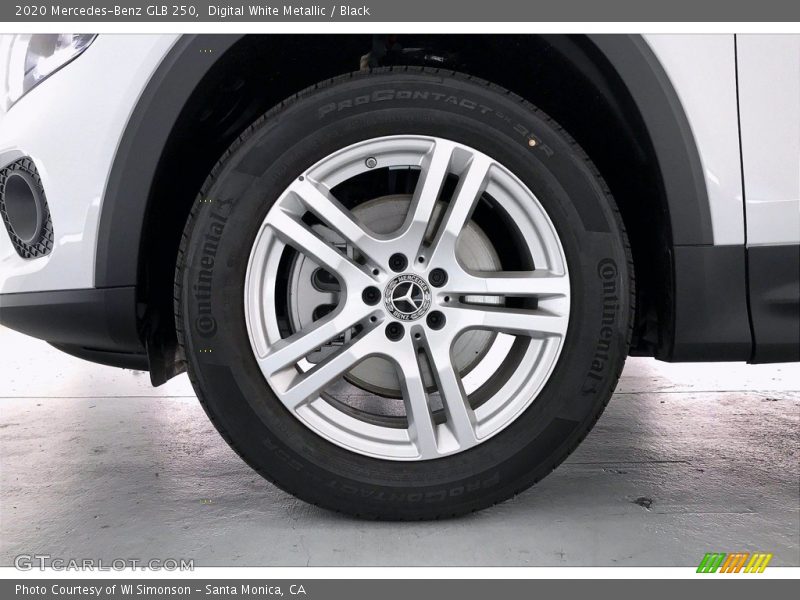 Digital White Metallic / Black 2020 Mercedes-Benz GLB 250