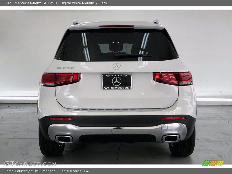 Digital White Metallic / Black 2020 Mercedes-Benz GLB 250