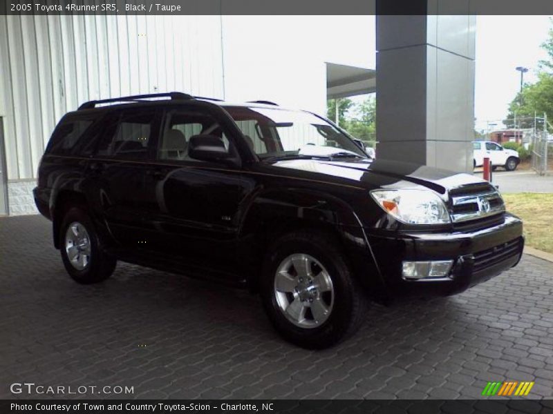 Black / Taupe 2005 Toyota 4Runner SR5
