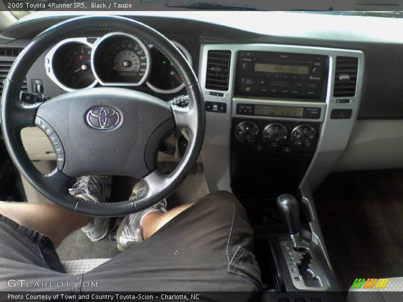 Black / Taupe 2005 Toyota 4Runner SR5