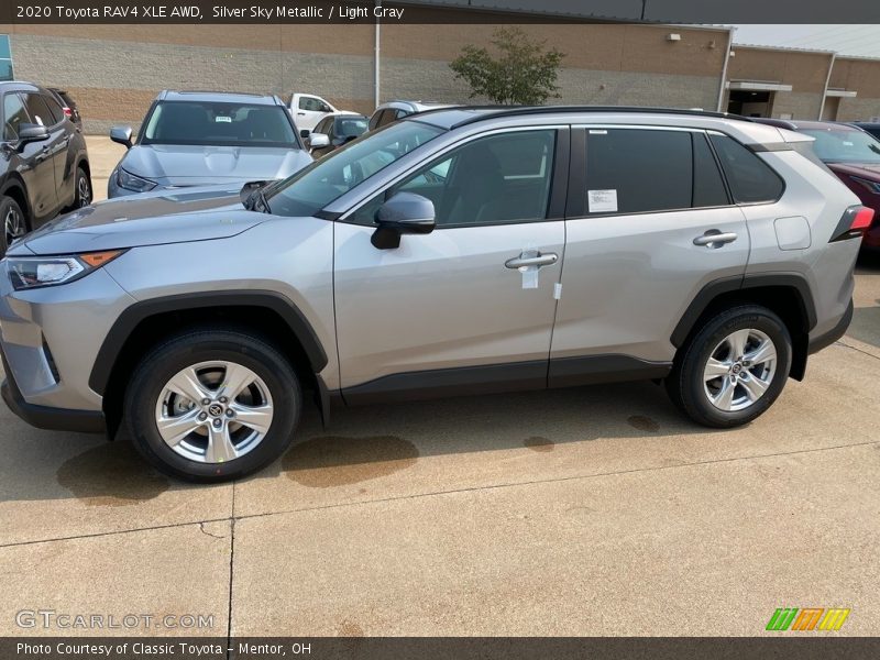 Silver Sky Metallic / Light Gray 2020 Toyota RAV4 XLE AWD