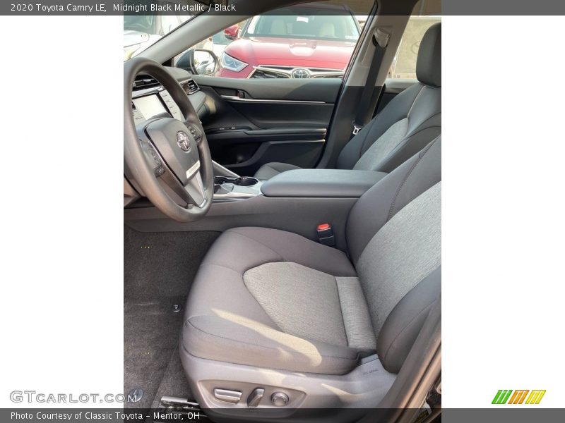 Midnight Black Metallic / Black 2020 Toyota Camry LE