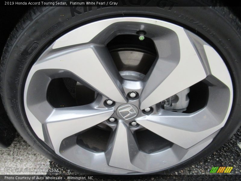 Platinum White Pearl / Gray 2019 Honda Accord Touring Sedan