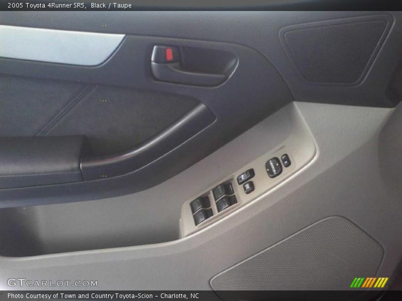 Black / Taupe 2005 Toyota 4Runner SR5