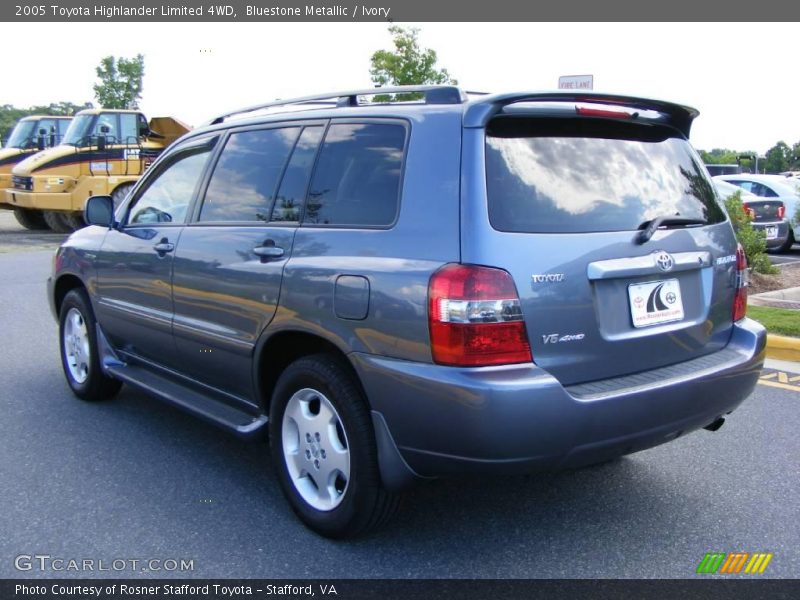 Bluestone Metallic / Ivory 2005 Toyota Highlander Limited 4WD