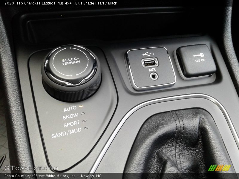 Blue Shade Pearl / Black 2020 Jeep Cherokee Latitude Plus 4x4