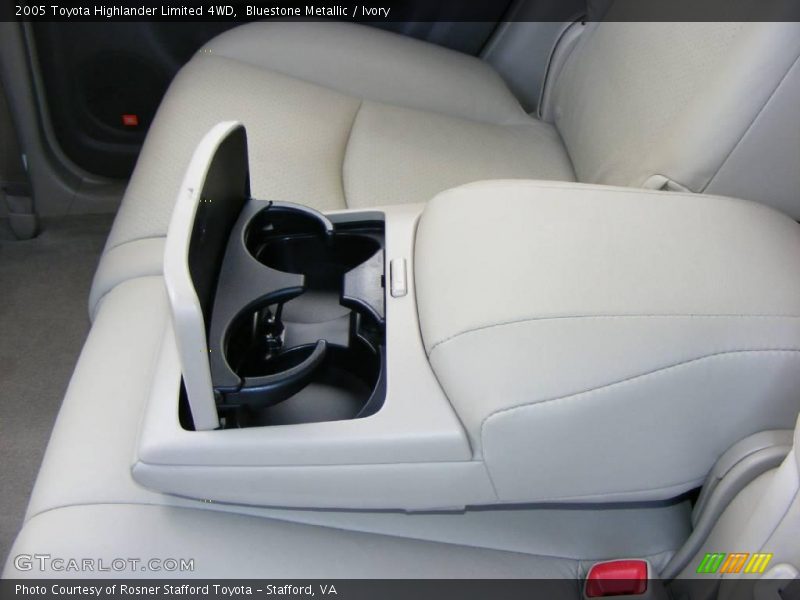 Bluestone Metallic / Ivory 2005 Toyota Highlander Limited 4WD