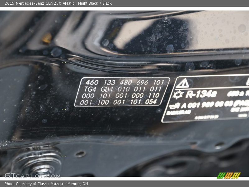 Night Black / Black 2015 Mercedes-Benz GLA 250 4Matic