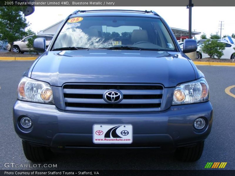 Bluestone Metallic / Ivory 2005 Toyota Highlander Limited 4WD