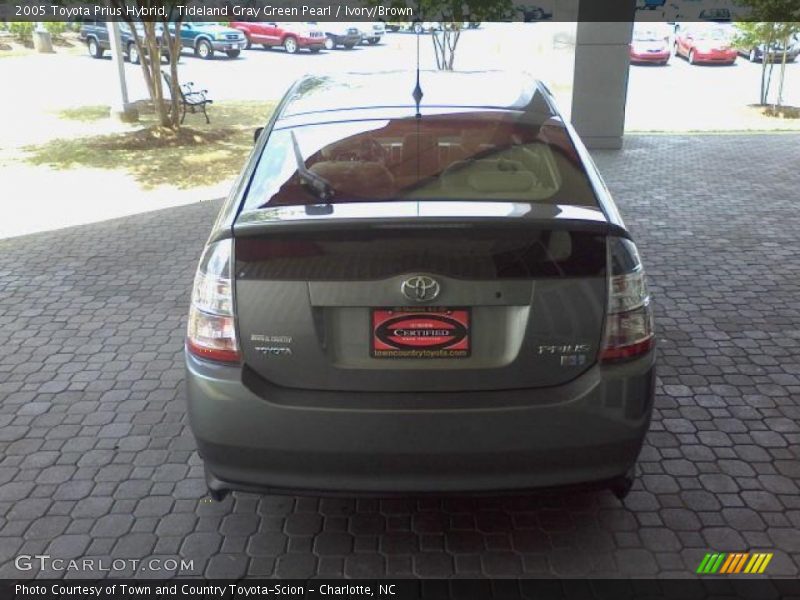 Tideland Gray Green Pearl / Ivory/Brown 2005 Toyota Prius Hybrid