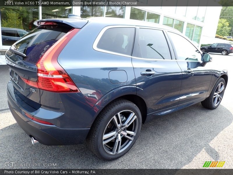 Denim Blue Metallic / Blonde/Charcoal 2021 Volvo XC60 T5 AWD Momentum