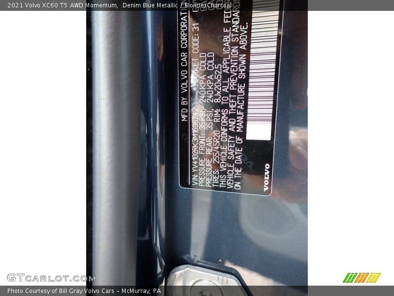 Denim Blue Metallic / Blonde/Charcoal 2021 Volvo XC60 T5 AWD Momentum