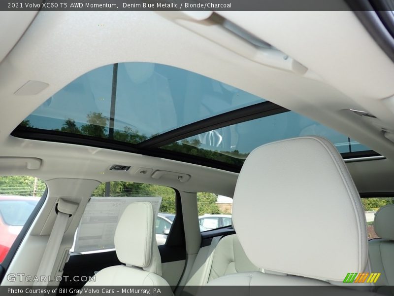Sunroof of 2021 XC60 T5 AWD Momentum