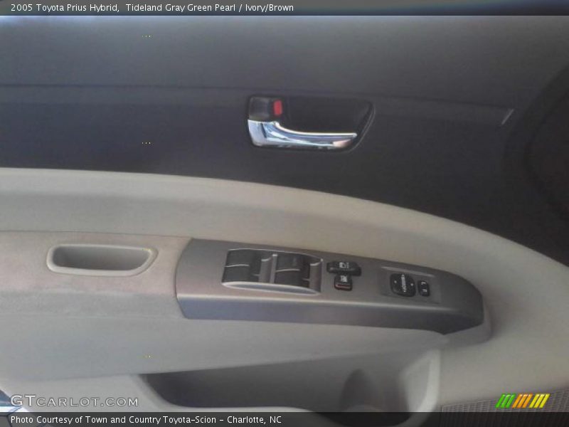 Tideland Gray Green Pearl / Ivory/Brown 2005 Toyota Prius Hybrid