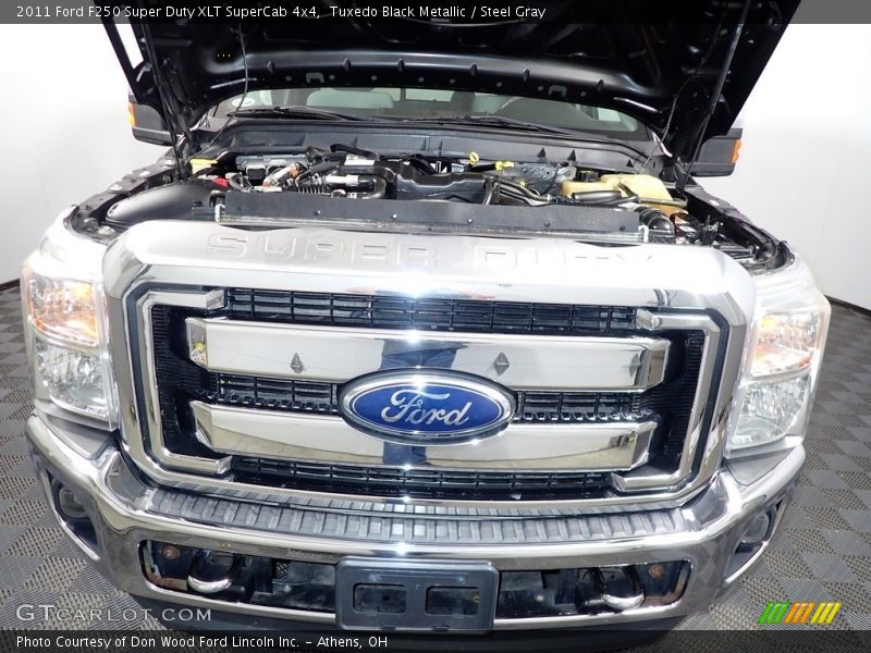Tuxedo Black Metallic / Steel Gray 2011 Ford F250 Super Duty XLT SuperCab 4x4