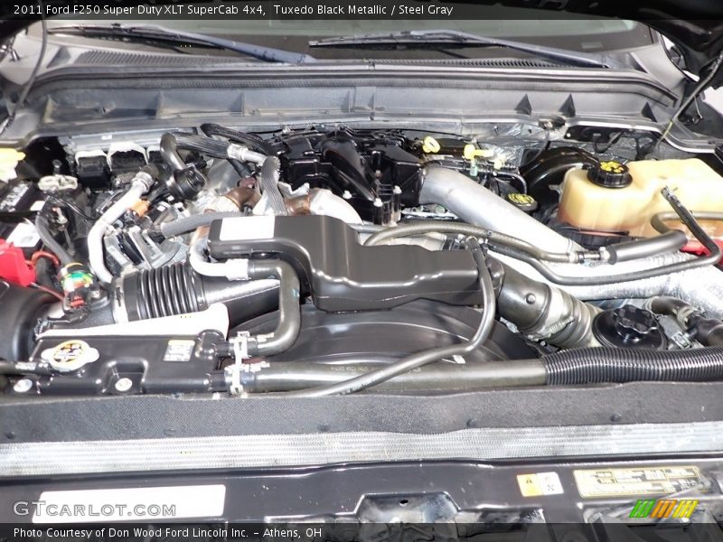 Tuxedo Black Metallic / Steel Gray 2011 Ford F250 Super Duty XLT SuperCab 4x4