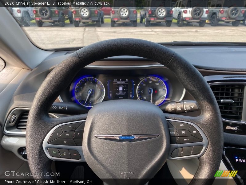 Billet Silver Metallic / Alloy/Black 2020 Chrysler Voyager L